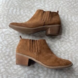 Melrose and Market Booties, Women’s Size 9